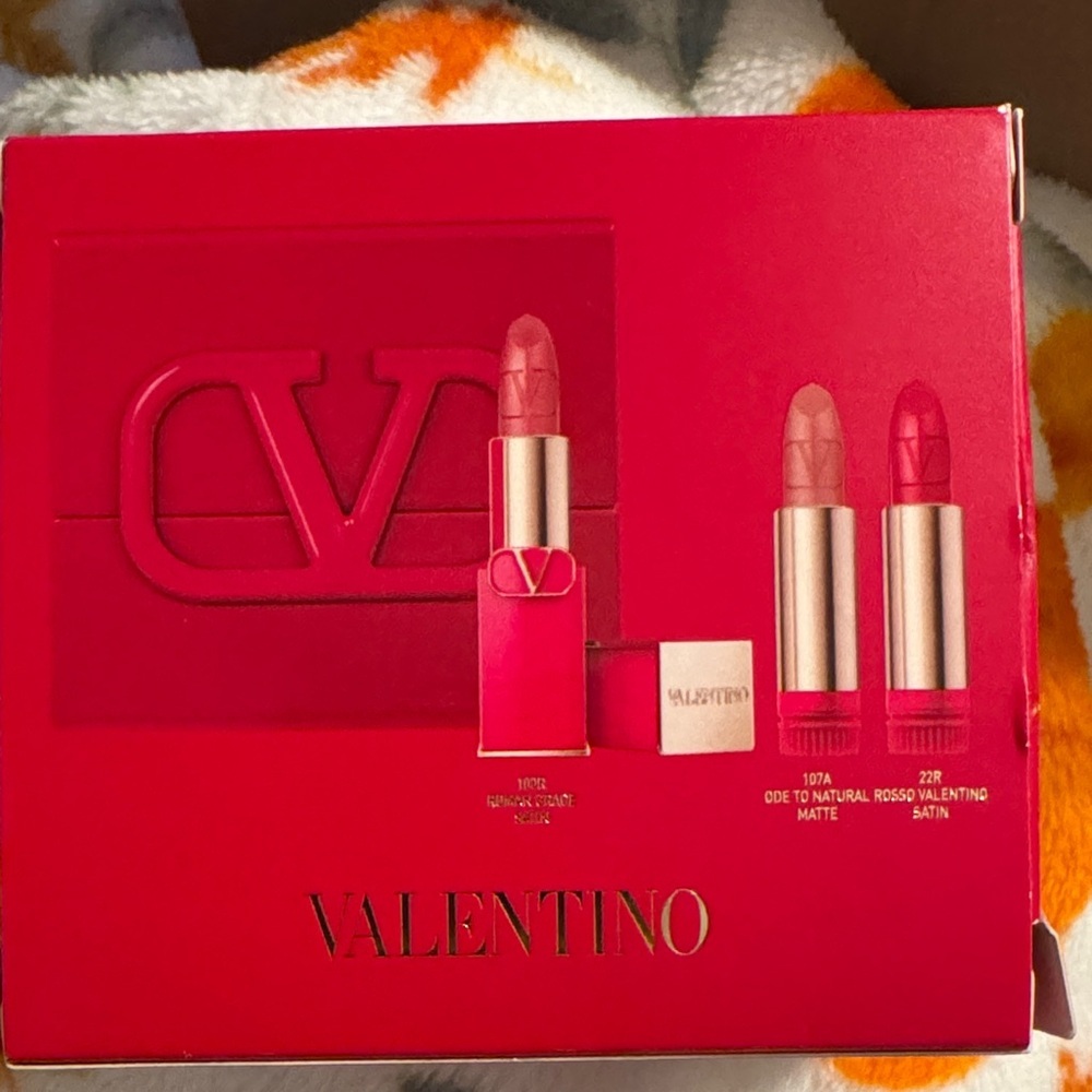 Valentino Beauty The Rosso Valentino Couture Lipstick Set (Limited Edition) - Picture 3 of 4